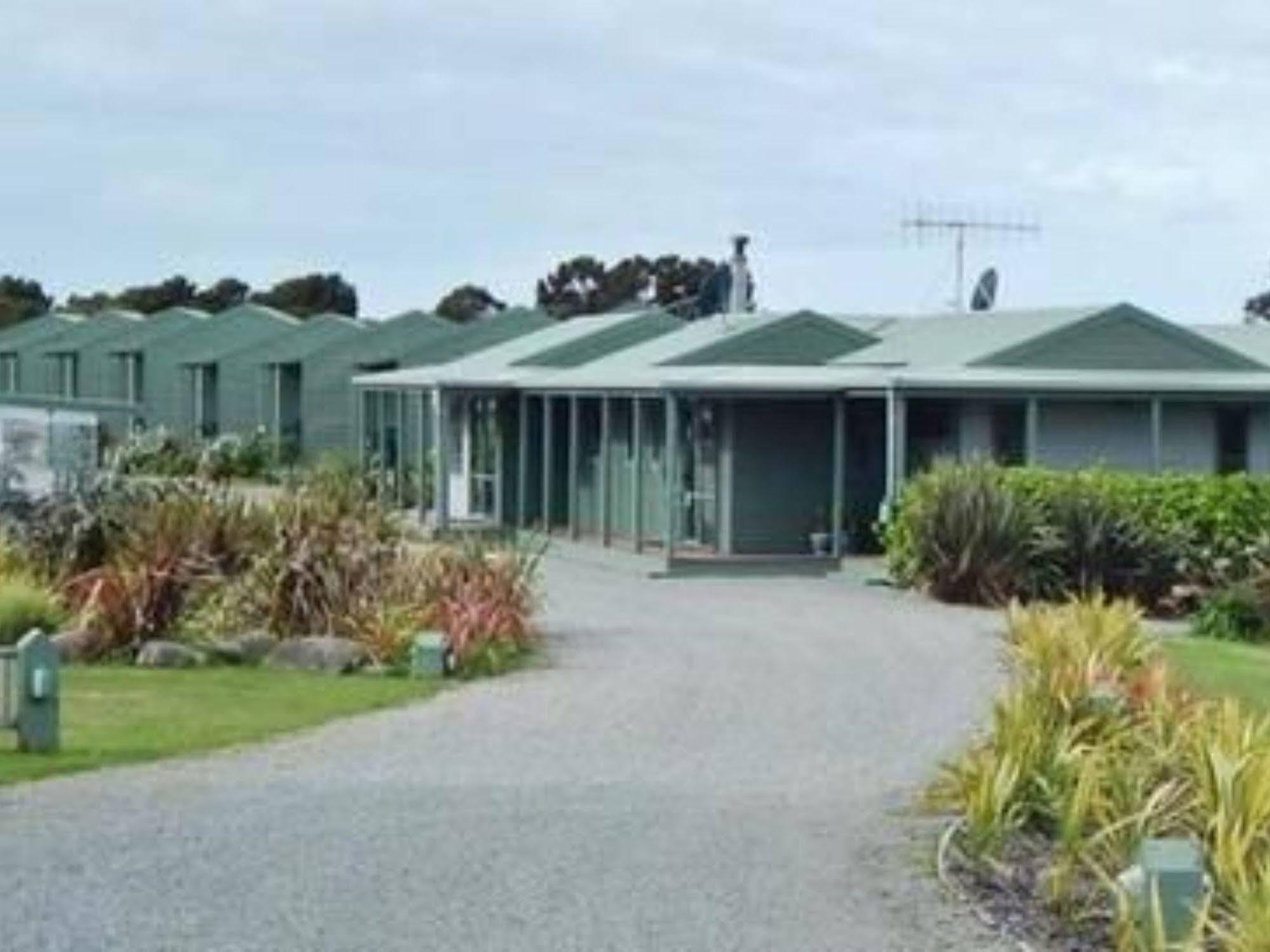 Omau Settlers Lodge Motel Cape Foulwind Exterior foto